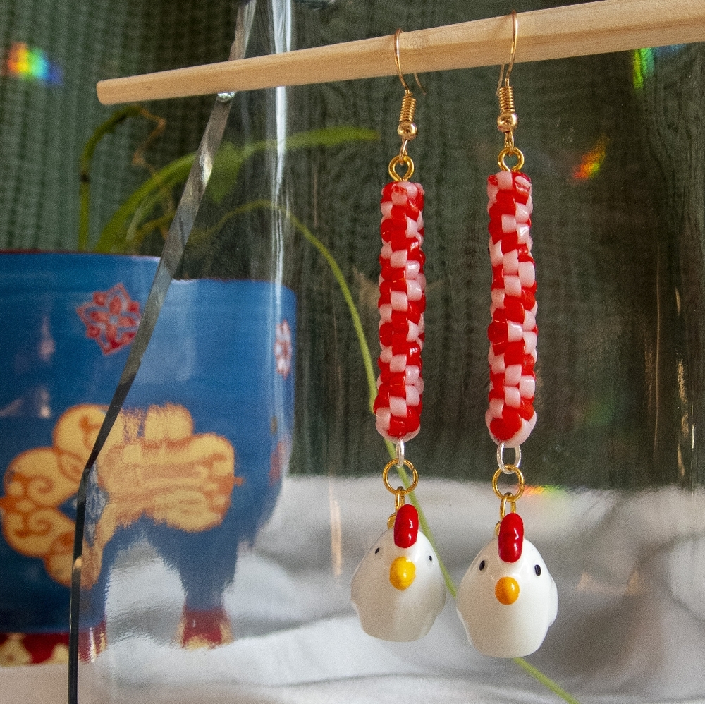 Red White Zigzags w Chicken Charms - Handmade Lanyard / Scoobidou Earrings